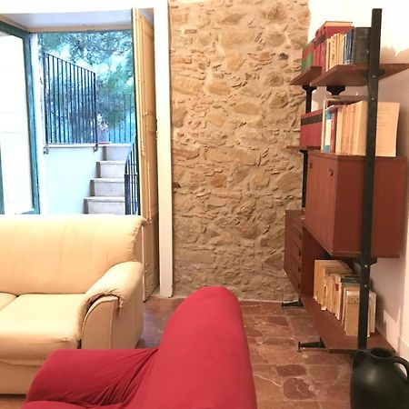 Casa Vacanze Via Convento 호텔 Ficarra 외부 사진